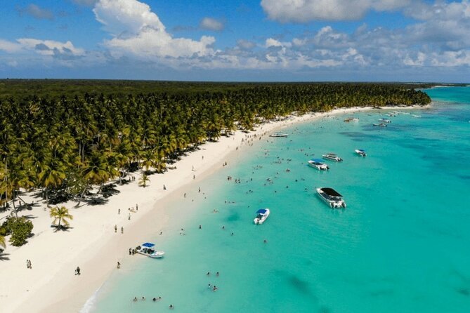 Saona Island Tour – A Relaxing and Unforgettable Caribbean Escape